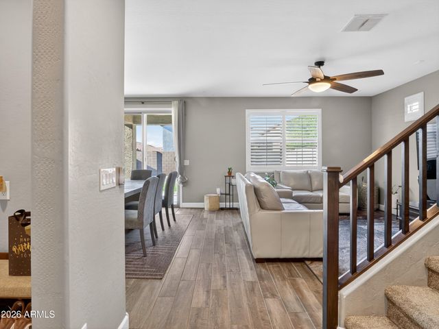 3326 W DONNER Drive, Phoenix, AZ 85041