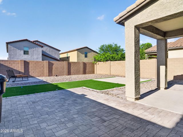 3326 W DONNER Drive, Phoenix, AZ 85041