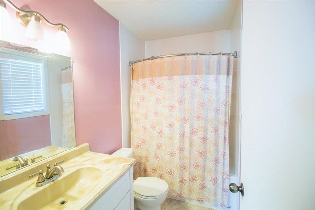 505 Oaklawn Dr, Houma, LA 70363