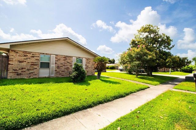 505 Oaklawn Dr, Houma, LA 70363
