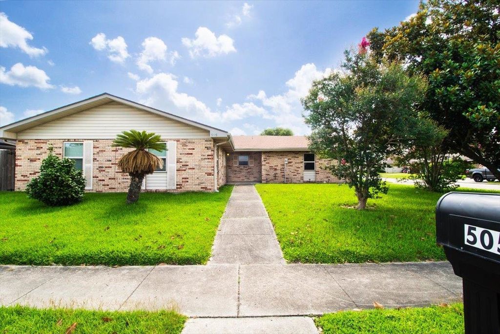 505 Oaklawn Dr, Houma, LA 70363