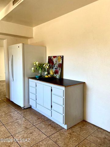 1031 E Irwin Place, Tucson, AZ 85719