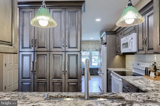 85 ROCKFORD RD, Mountville, PA 17554