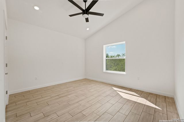 212 Cooper St, San Antonio, TX 78210