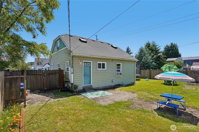 6446 S Montgomery Street, Tacoma, WA 98409