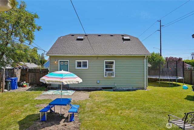 6446 S Montgomery Street, Tacoma, WA 98409