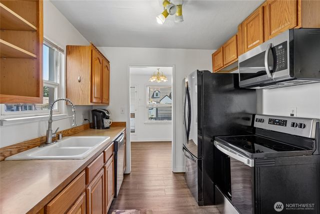 6446 S Montgomery Street, Tacoma, WA 98409