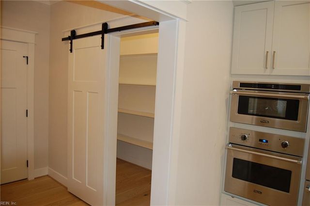 2856 Seaboard RD, Virginia Beach, VA 23456