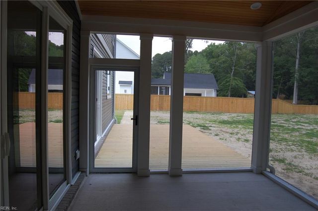 2856 Seaboard RD, Virginia Beach, VA 23456