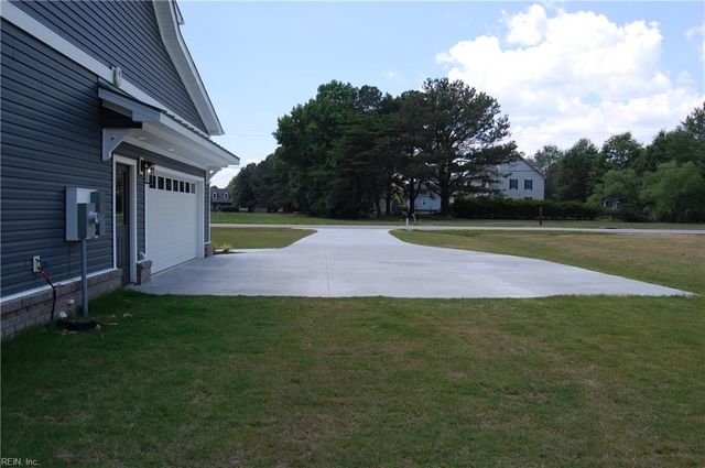2856 Seaboard RD, Virginia Beach, VA 23456