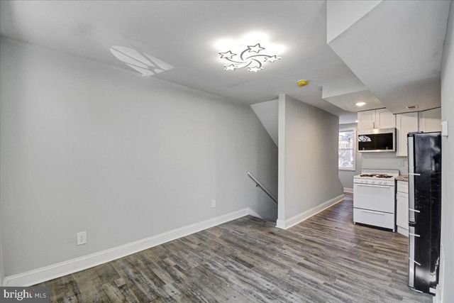 110 S ARLINGTON AVE, Baltimore, MD 21223