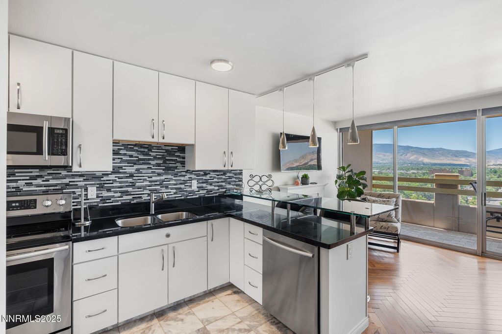 100 N Arlington Avenue UNIT 17G, Reno, NV 89501