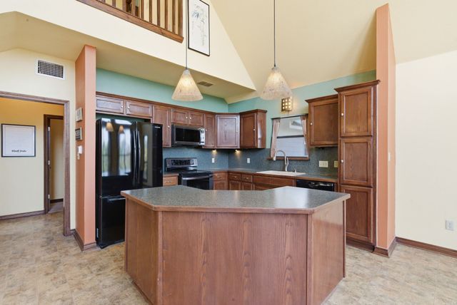 3550 Beacon Lake Drive, Bluff Dale, TX 76433