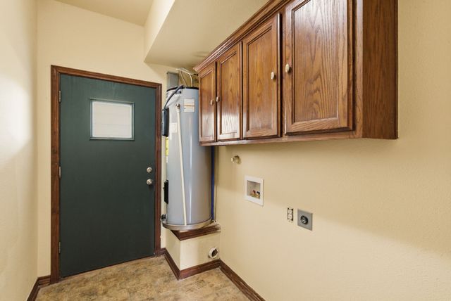 3550 Beacon Lake Drive, Bluff Dale, TX 76433