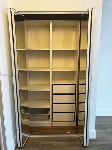 3300 NE 192nd St 1715, Aventura, FL 33180