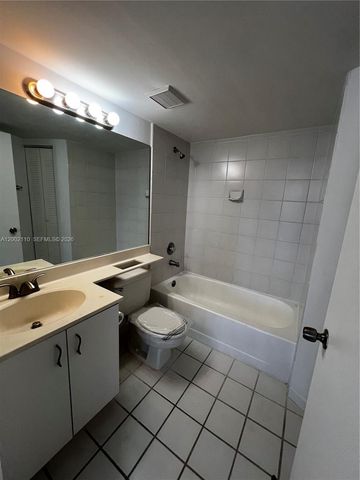 3300 NE 192nd St 1715, Aventura, FL 33180