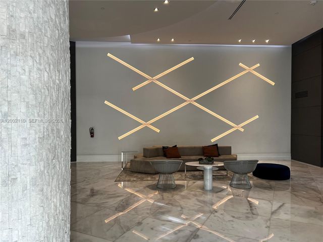 3300 NE 192nd St 1715, Aventura, FL 33180