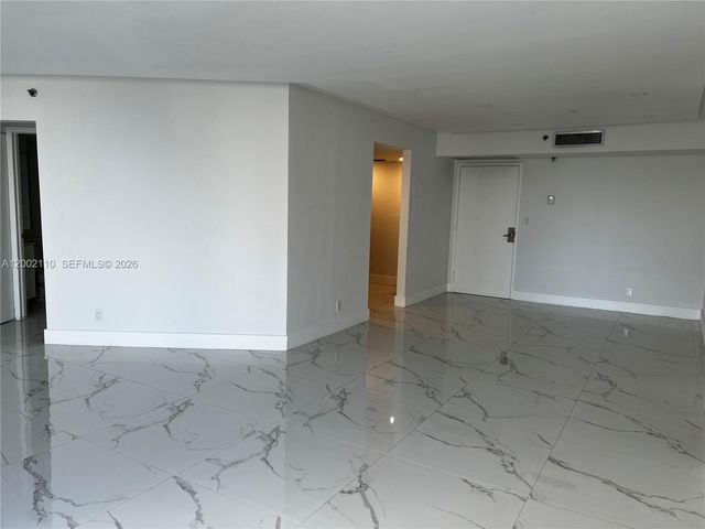 3300 NE 192nd St 1715, Aventura, FL 33180