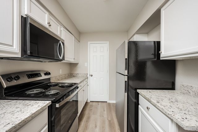 1803 Abshire Lane, Dallas, TX 75228