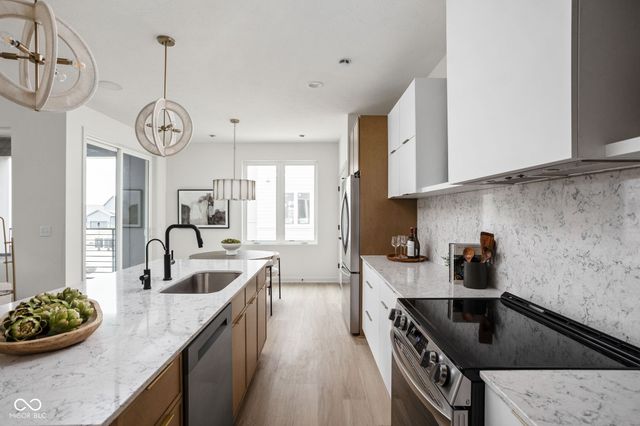 17443 Carrier Drive, Westfield, IN 46074