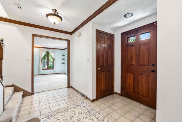 22214 S Gawain Drive, Joliet, IL 60404