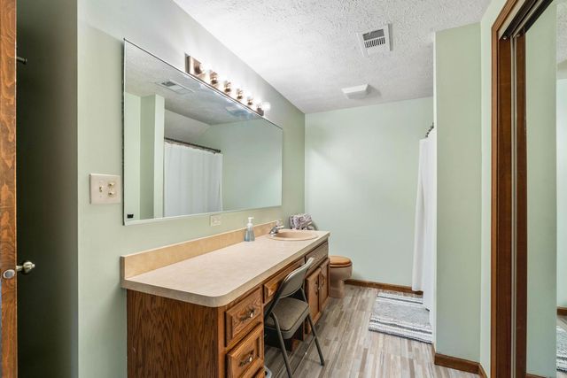 22214 S Gawain Drive, Joliet, IL 60404