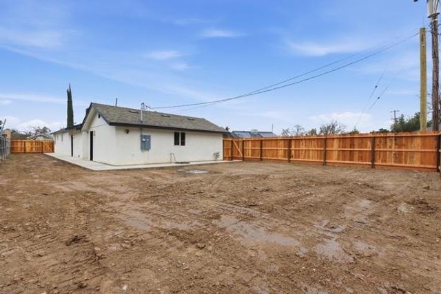 2199 Glen Ave, Merced, CA 95340