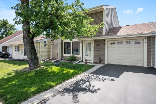 205 Robbin Drive, Romeoville, IL 60446