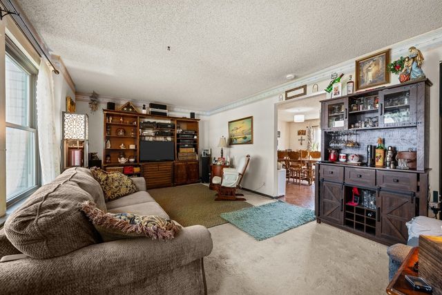 205 Robbin Drive, Romeoville, IL 60446