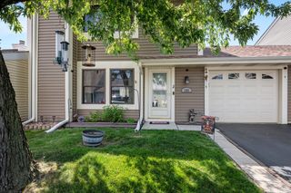 205 Robbin Drive, Romeoville, IL 60446