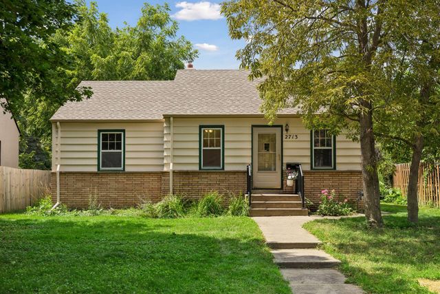 2713 Meridian Drive, Robbinsdale, MN 55422