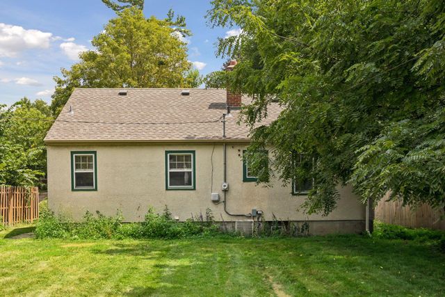 2713 Meridian Drive, Robbinsdale, MN 55422