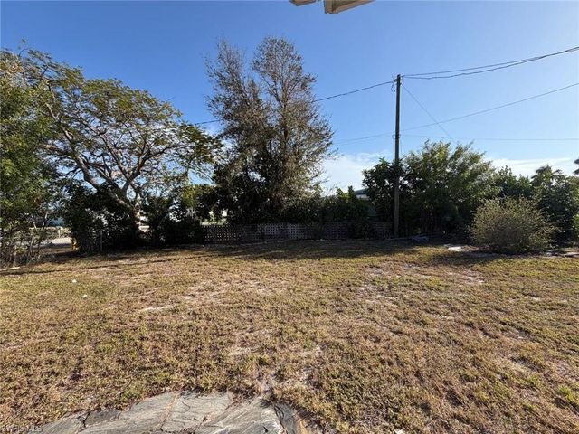 1732 Cornwallis PKWY, Cape Coral, FL 33904