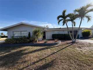 1732 Cornwallis PKWY, Cape Coral, FL 33904