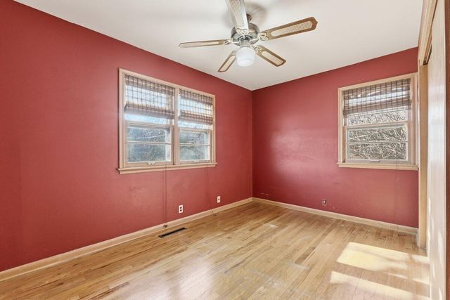 206 IVY Drive, Council Bluffs, IA 51503