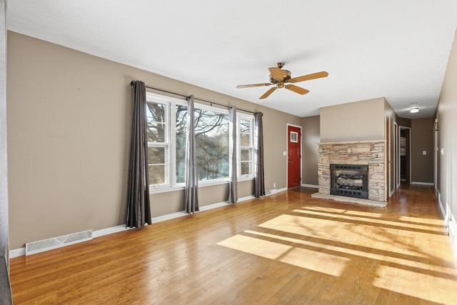 206 IVY Drive, Council Bluffs, IA 51503