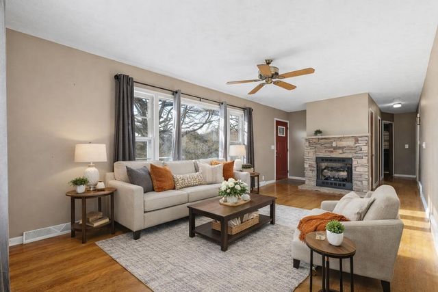 206 IVY Drive, Council Bluffs, IA 51503