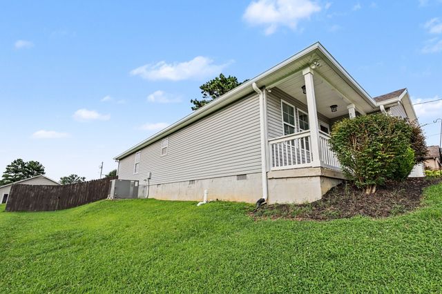 209 Woodsong lane, Columbia, TN 38401
