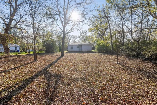 1005 S Dunbar Street, Crockett, TX 75835