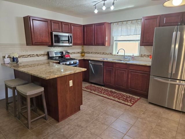 9527 SUN DANCER Drive NW, Albuquerque, NM 87114