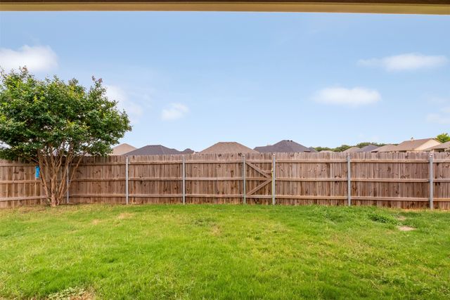 800 Acadia Court, Tolar, TX 76476