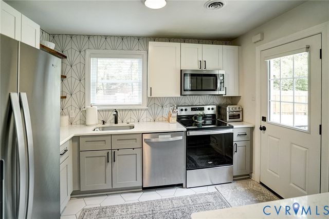 8402 Rolando Dr, Henrico, VA 23229