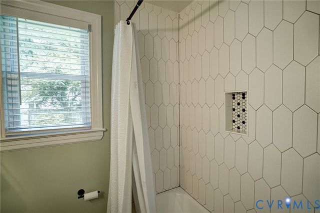 8402 Rolando Dr, Henrico, VA 23229