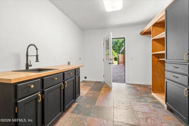 109 OAK TREE Lane, Palatka, FL 32177