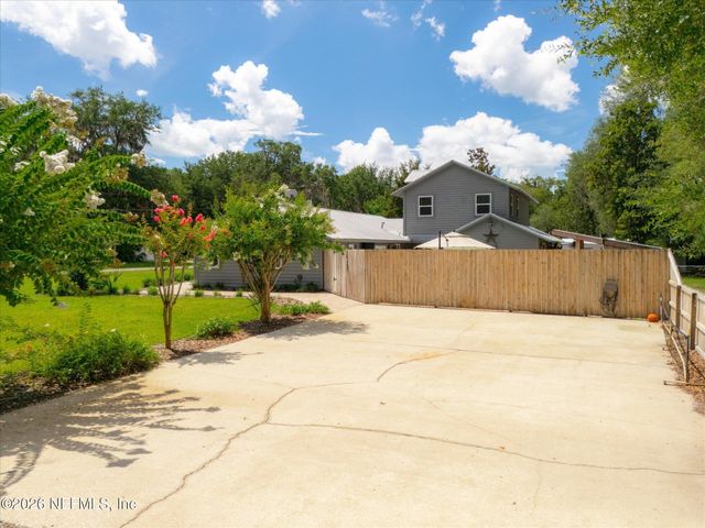 109 OAK TREE Lane, Palatka, FL 32177