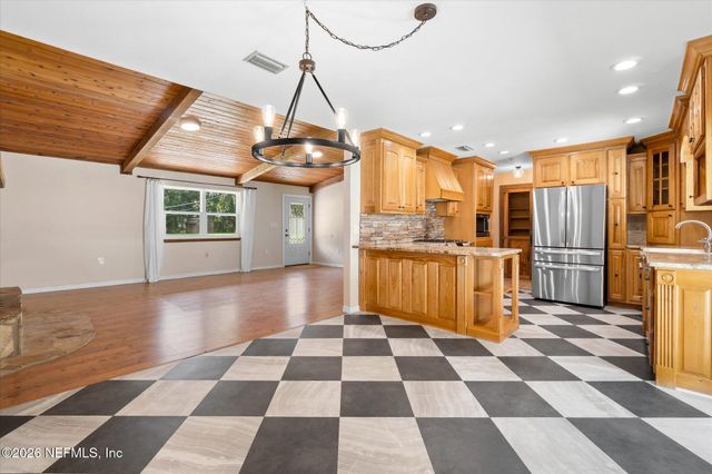 109 OAK TREE Lane, Palatka, FL 32177