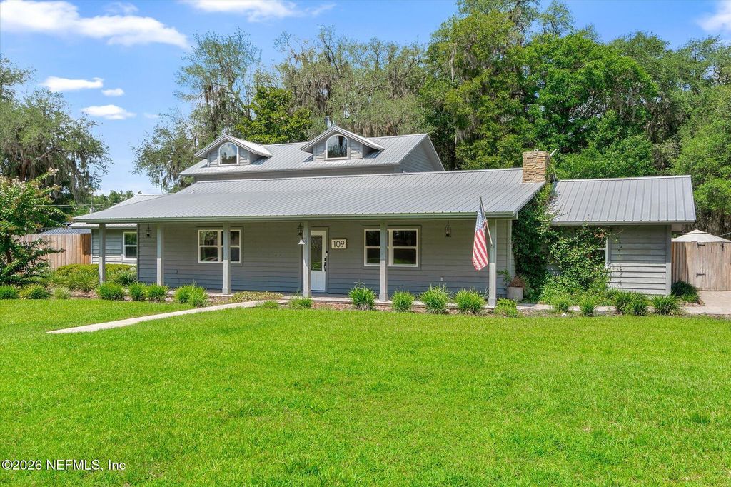 109 OAK TREE Lane, Palatka, FL 32177