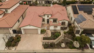 1562 N Empire Lane, Clovis, CA 93619