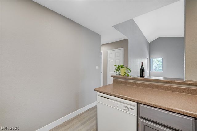5074 South Rainbow Boulevard 206, Las Vegas, NV 89118