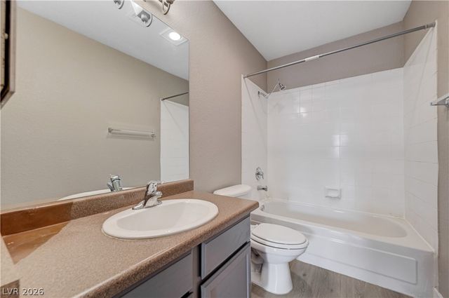 5074 South Rainbow Boulevard 206, Las Vegas, NV 89118